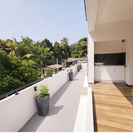 Hotel The Elegance à Kalutara Extérieur photo